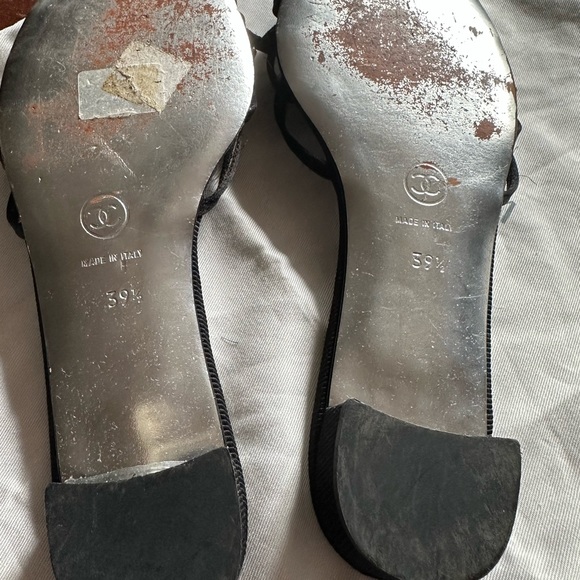 CHANEL Vintage Sandals - Picture 7 of 12